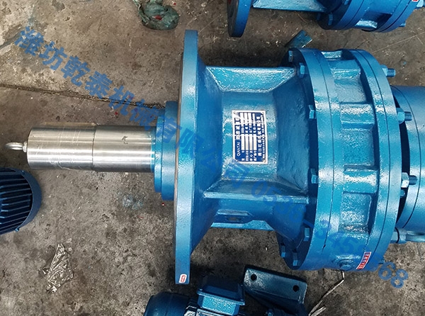 出軸加長(cháng)減速機